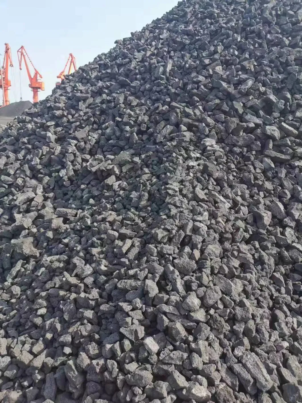 Hot-Selling Low-Sulfur Coke From China Metallurgical Coke 25mm-90mm